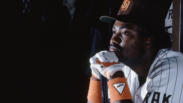 tony-gwynn-padres-tobacco.jpg